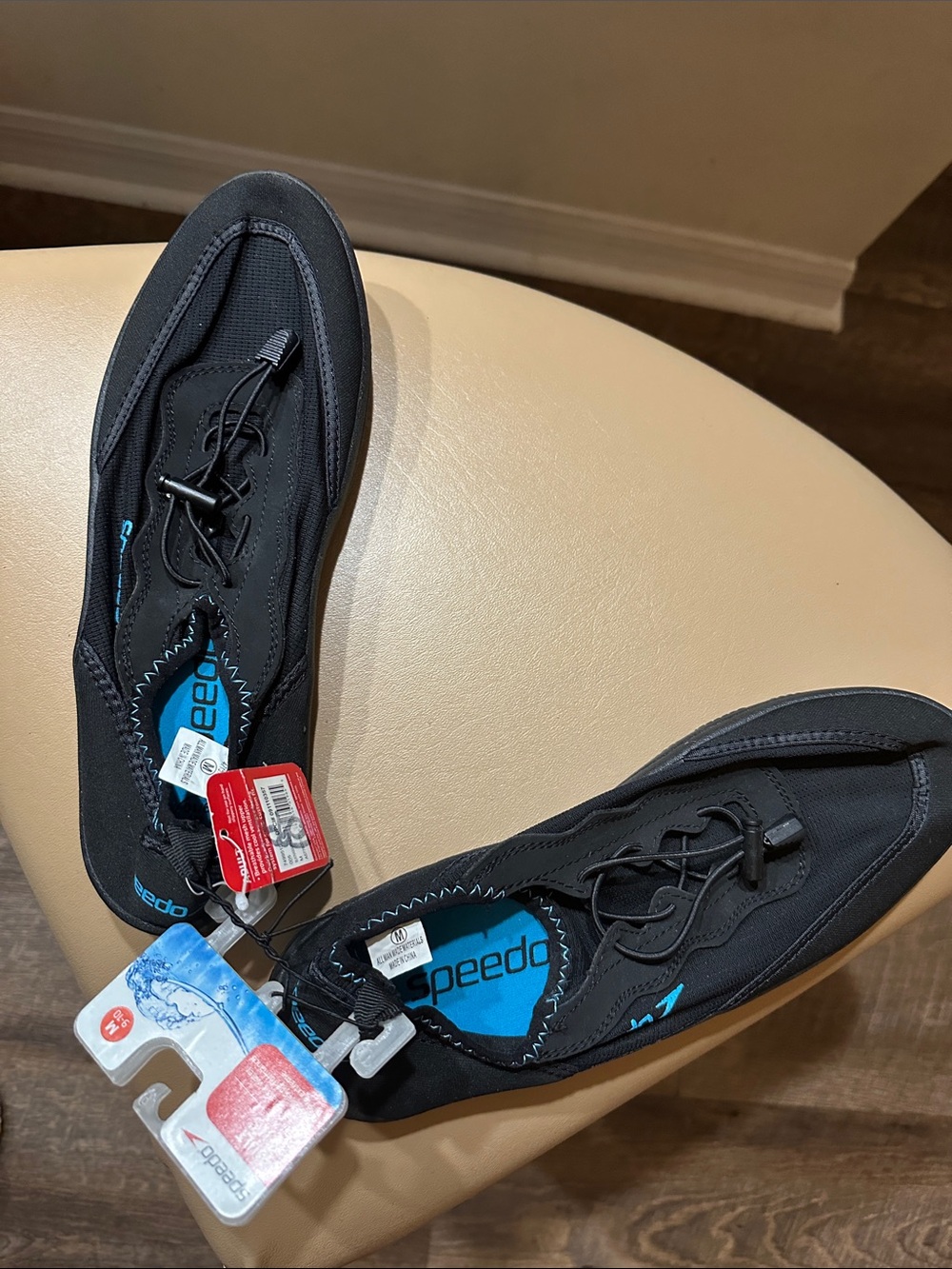 Speedo Men’s Black with Blue Insole Water Shoes -Size M/9-10